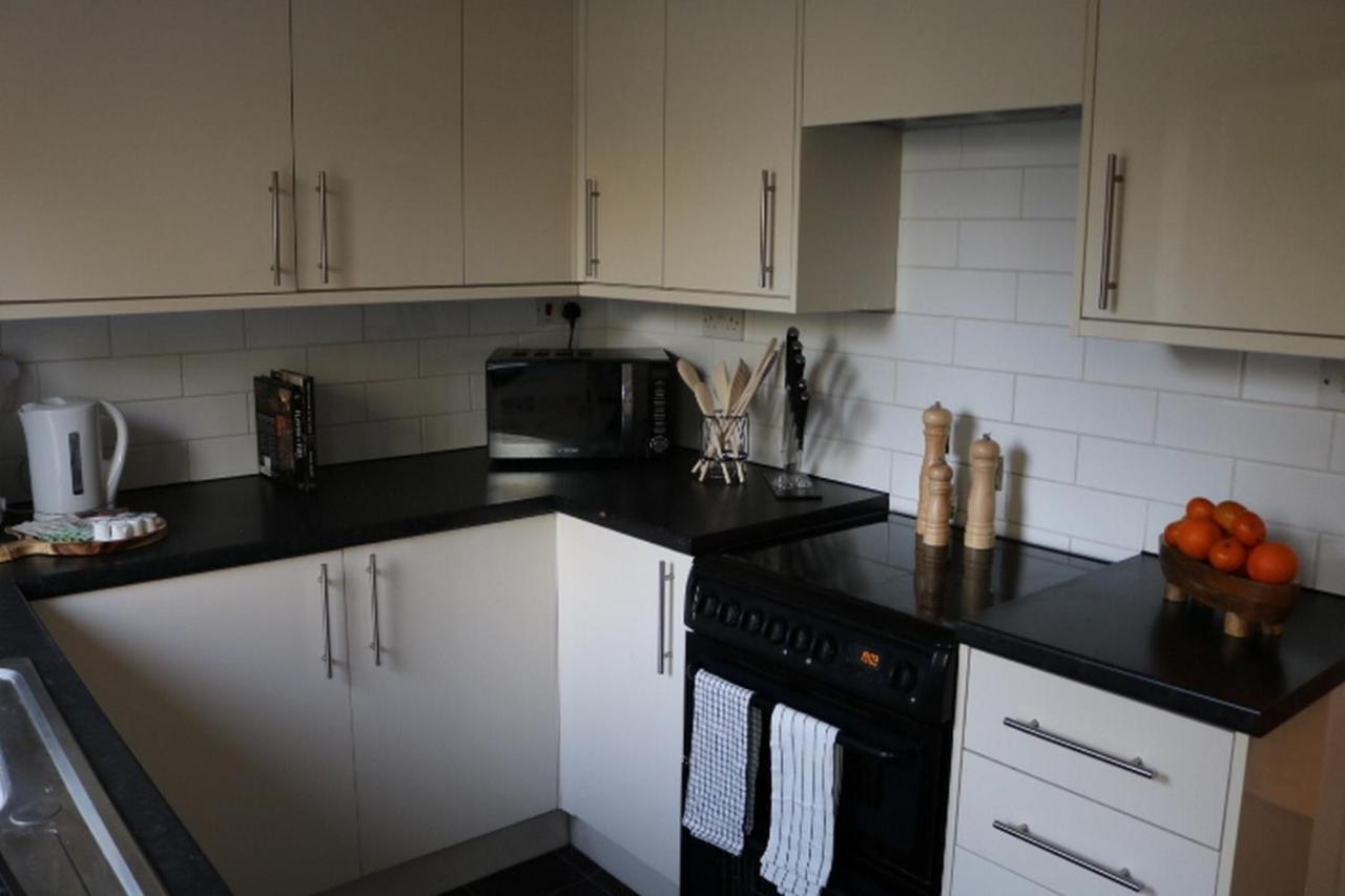 Charming 2 Bed House - Family Friendly Villa Нотингам Екстериор снимка